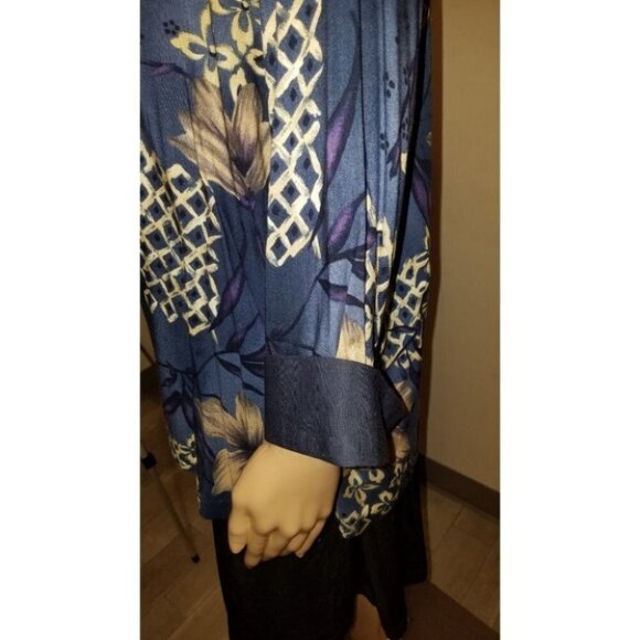 Blair Boutique Floral Blouse - Picture 6 of 10